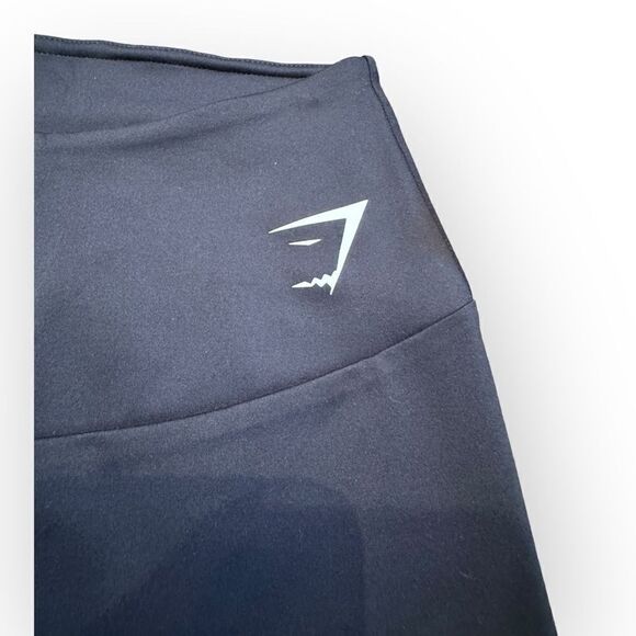 Gymshark cropped front/back logo training leggings (small) - Picture 3 of 4